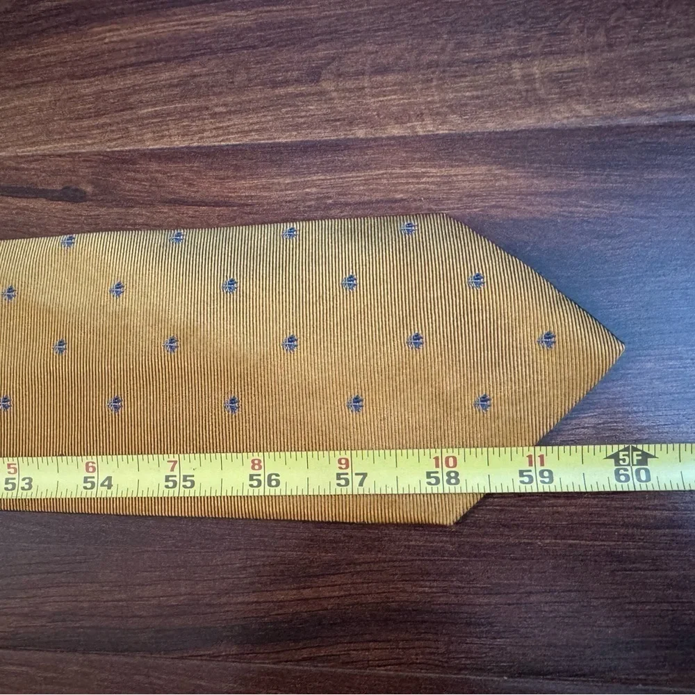 BROOKS BROTHERS “346” Pure Silk Gold and Blue Classic Tie